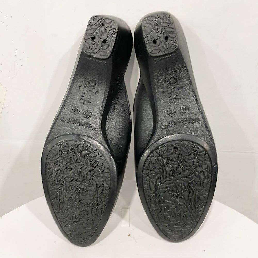 OKA b. Black Peep-Toe Wedges with Jewel Accent - Picture 6 of 10
